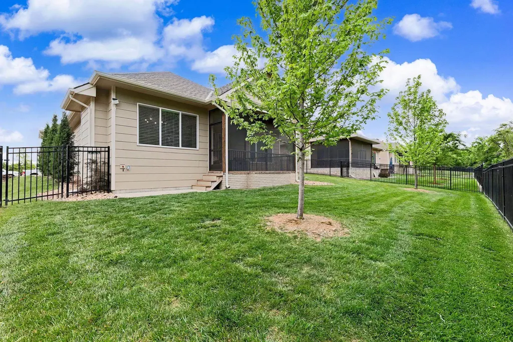 6237 E Central Park Court Bel Aire KS 67220