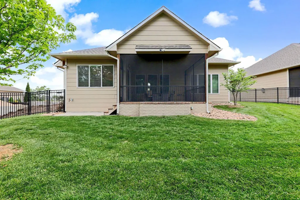 6237 E Central Park Court Bel Aire KS 67220