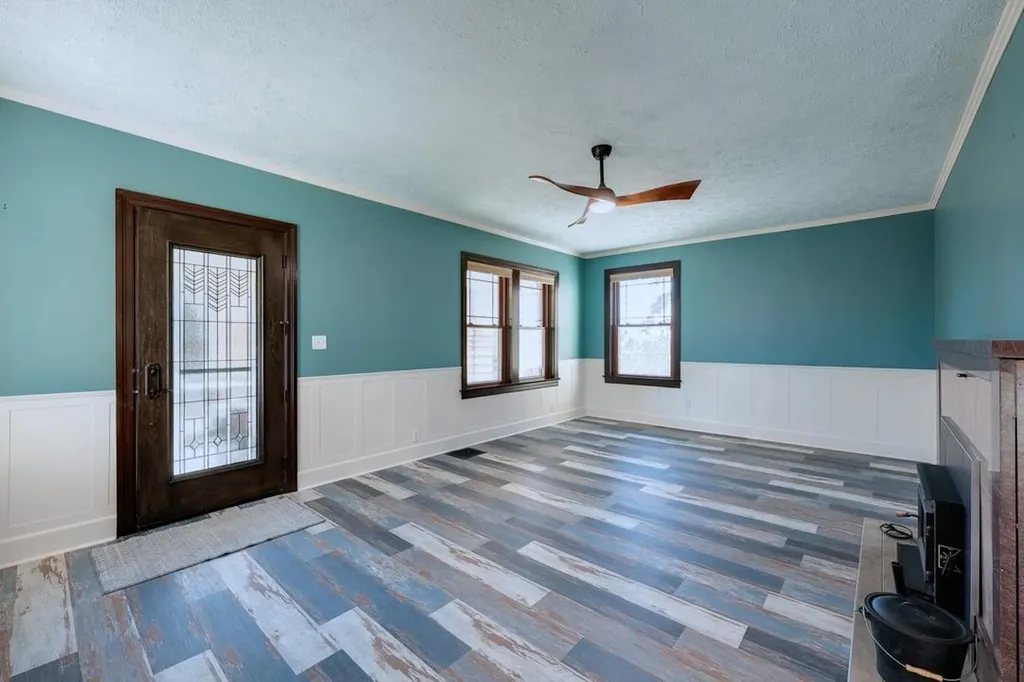 1702 Simpson Avenue Winfield KS 67156