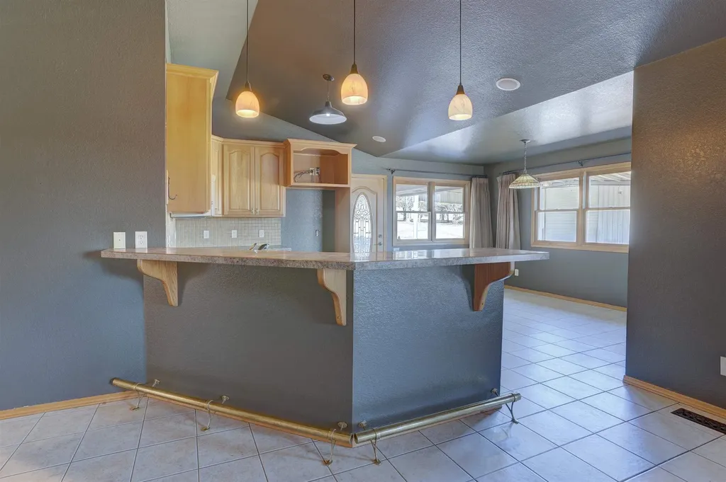 27750 85th Road Arkansas City KS 67005