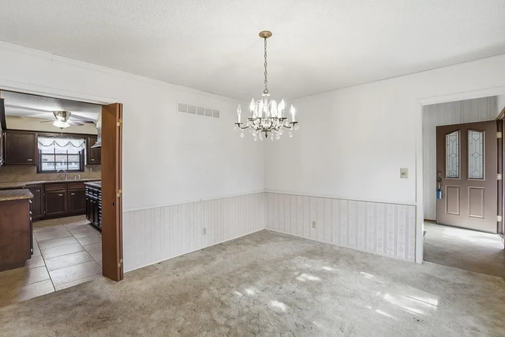 8220 E Brentmoor Street Wichita KS 67206