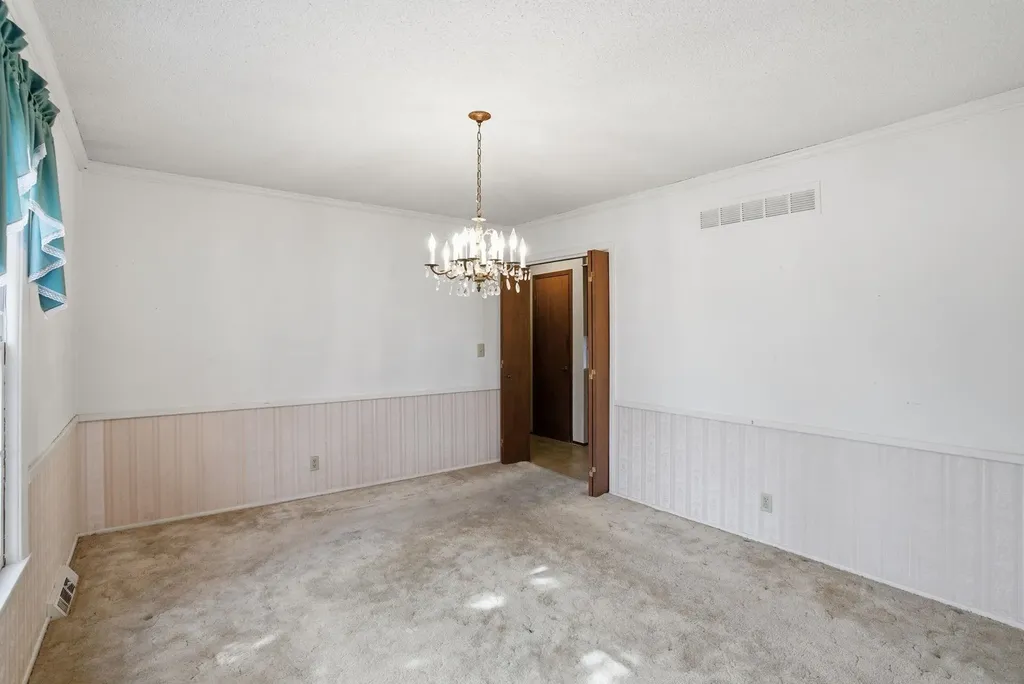 8220 E Brentmoor Street Wichita KS 67206