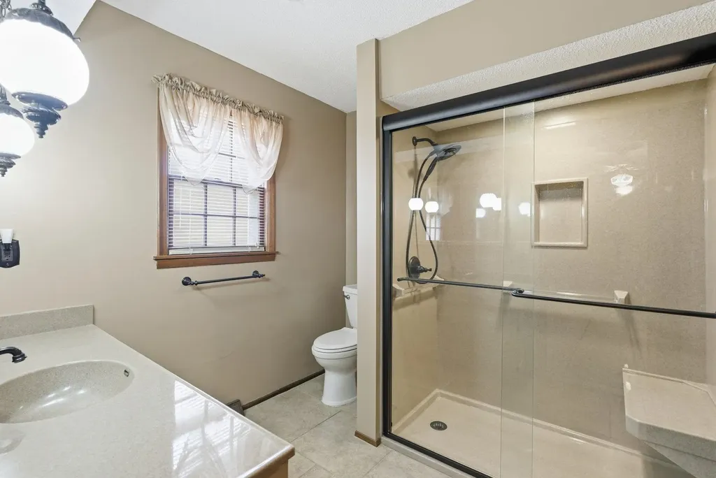 8220 E Brentmoor Street Wichita KS 67206