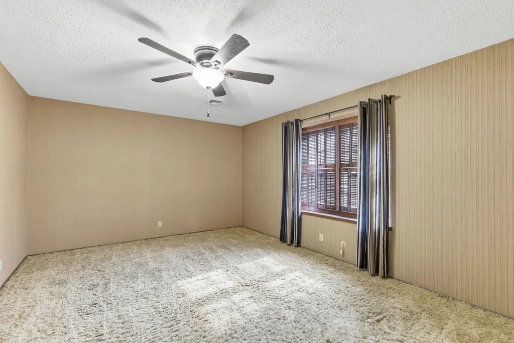 8220 E Brentmoor Street Wichita KS 67206