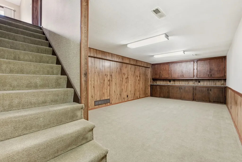 8220 E Brentmoor Street Wichita KS 67206