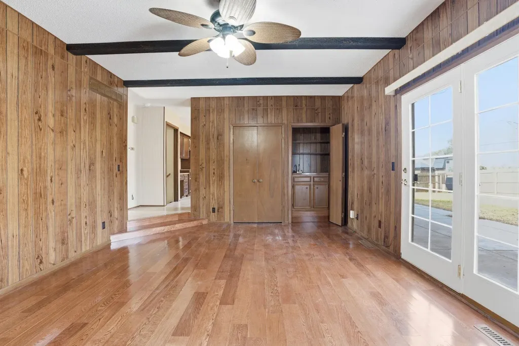 8220 E Brentmoor Street Wichita KS 67206