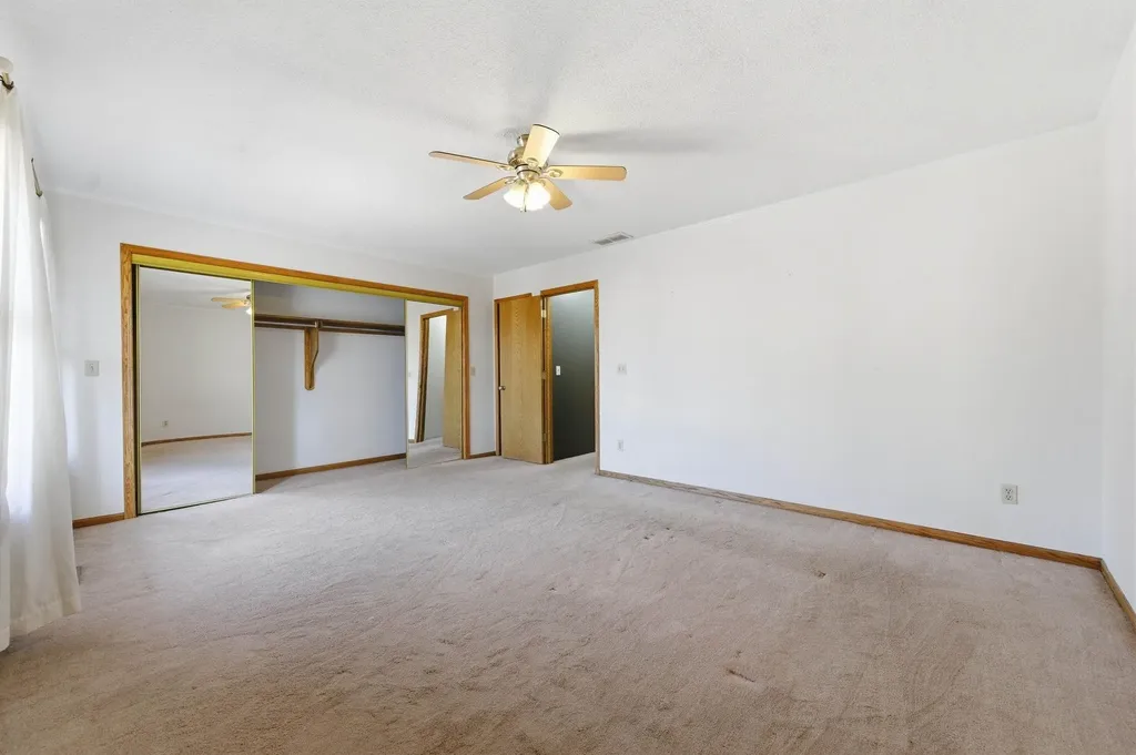 8201 E Harry Wichita KS 67207