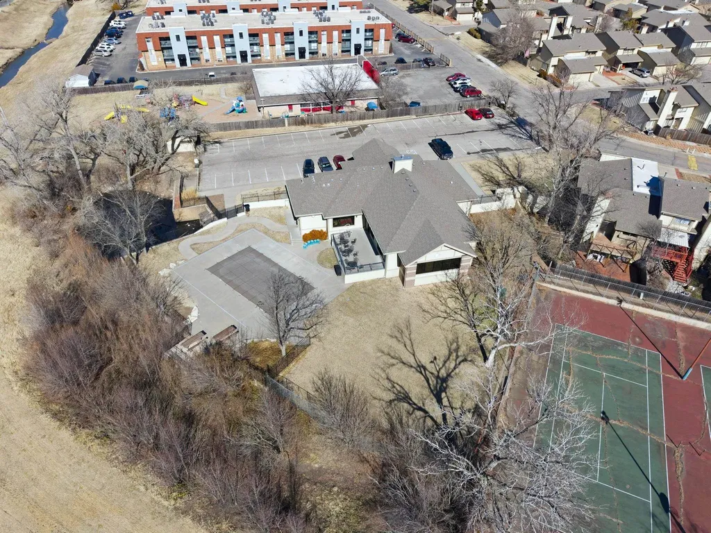 8201 E Harry Wichita KS 67207