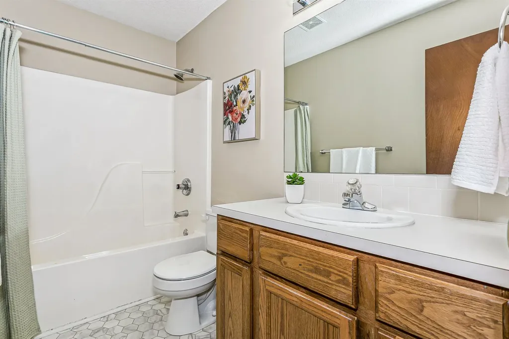 7401 E Brookview Circle Wichita KS 67226