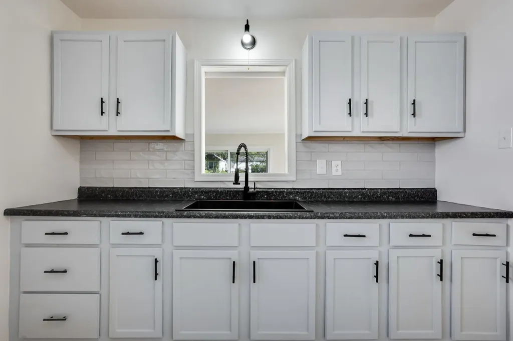 622 Sylvan Lane Wichita KS 67218