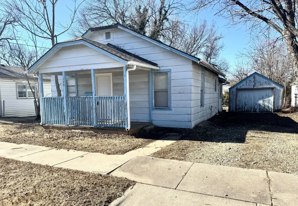 325 Poplar Street El Dorado KS 67042