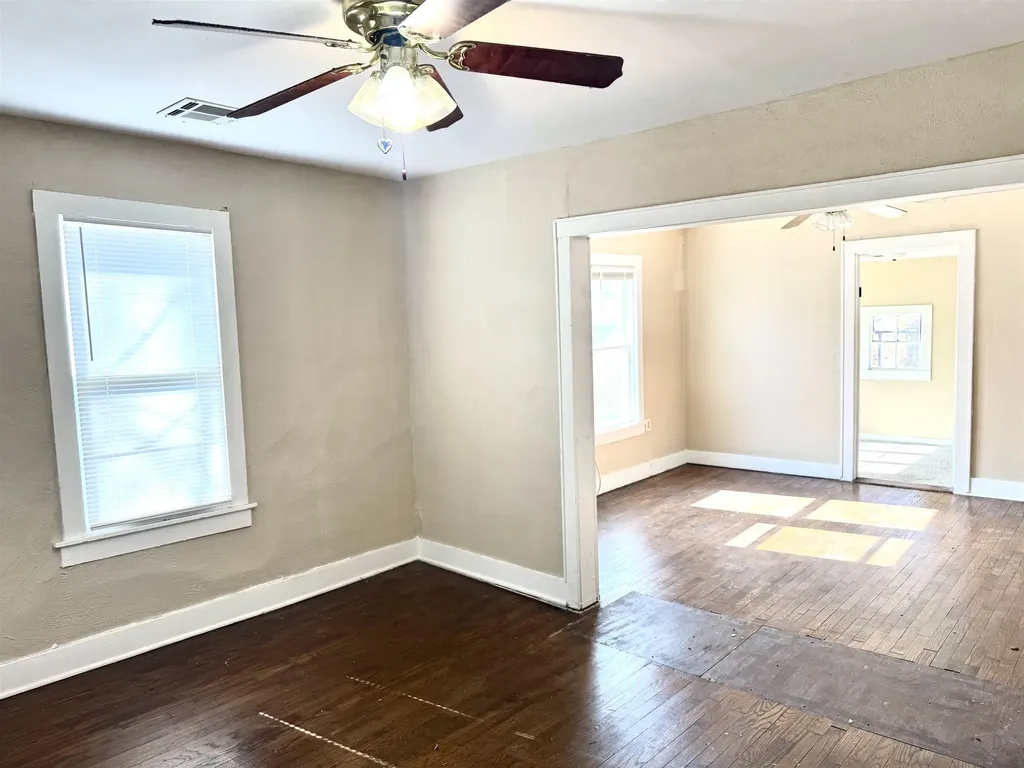 325 Poplar Street El Dorado KS 67042
