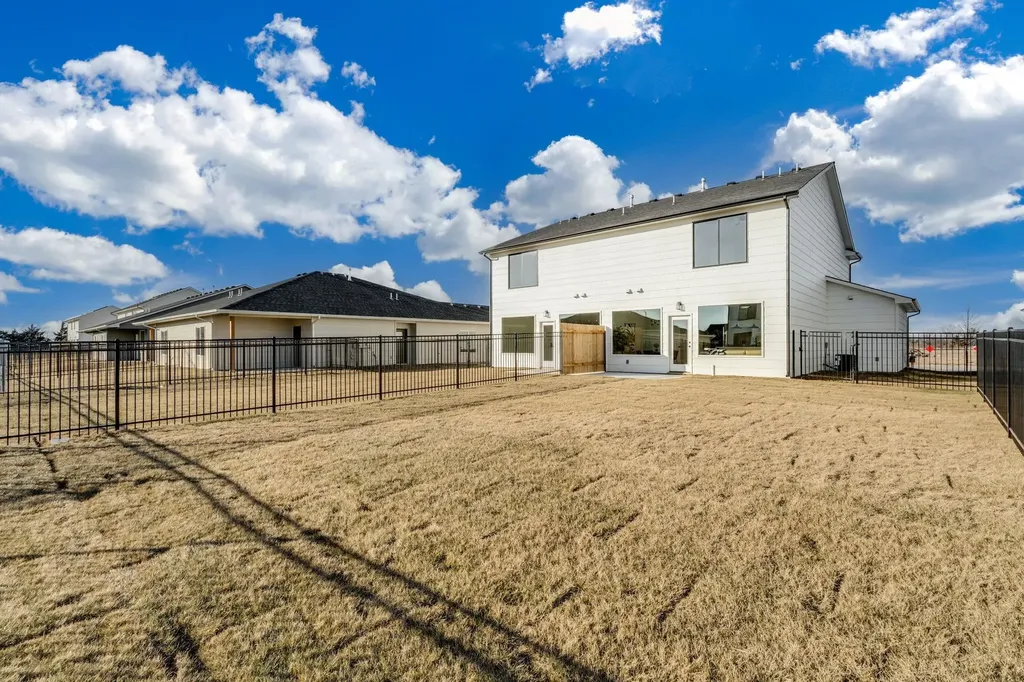 3613 W Longleaf Circle Wichita KS 67205