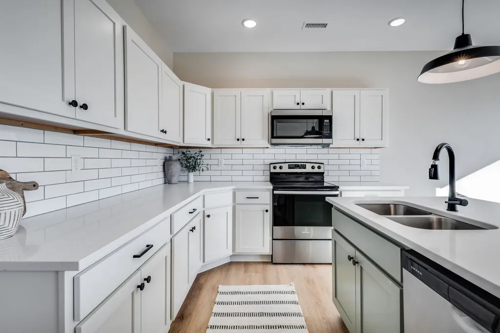3615 W Longleaf Circle Wichita KS 67205