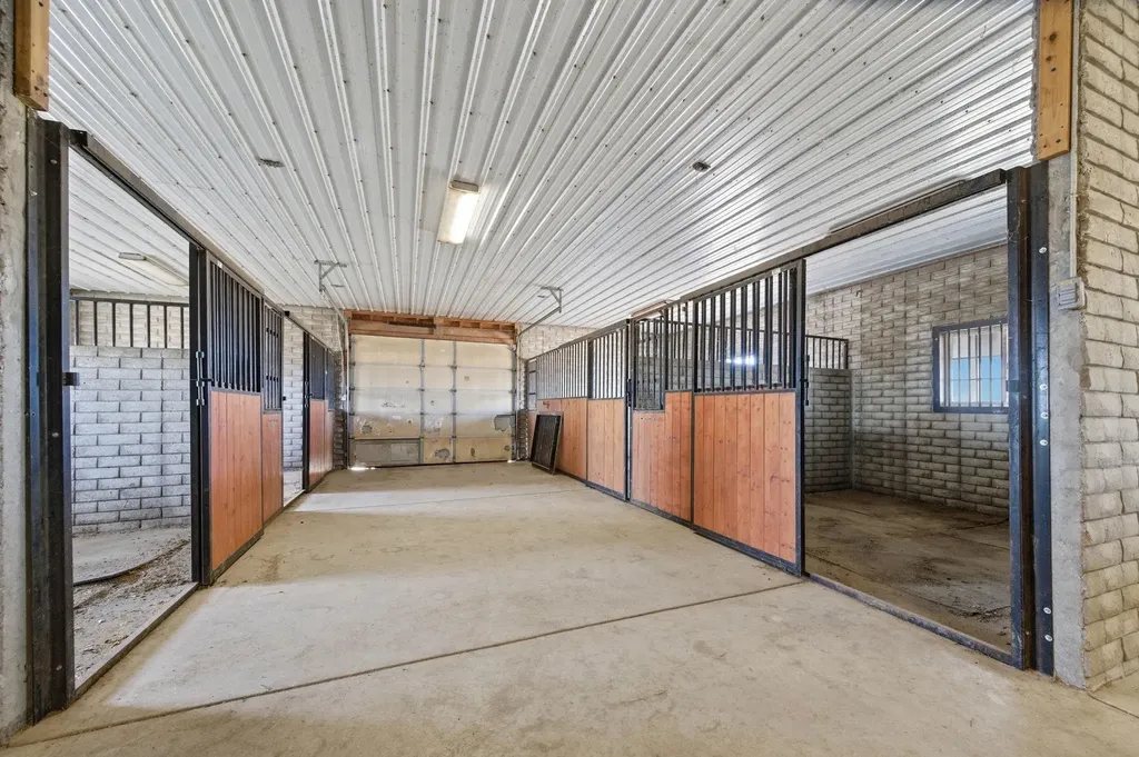 4529 S Webb Road Derby KS 67037