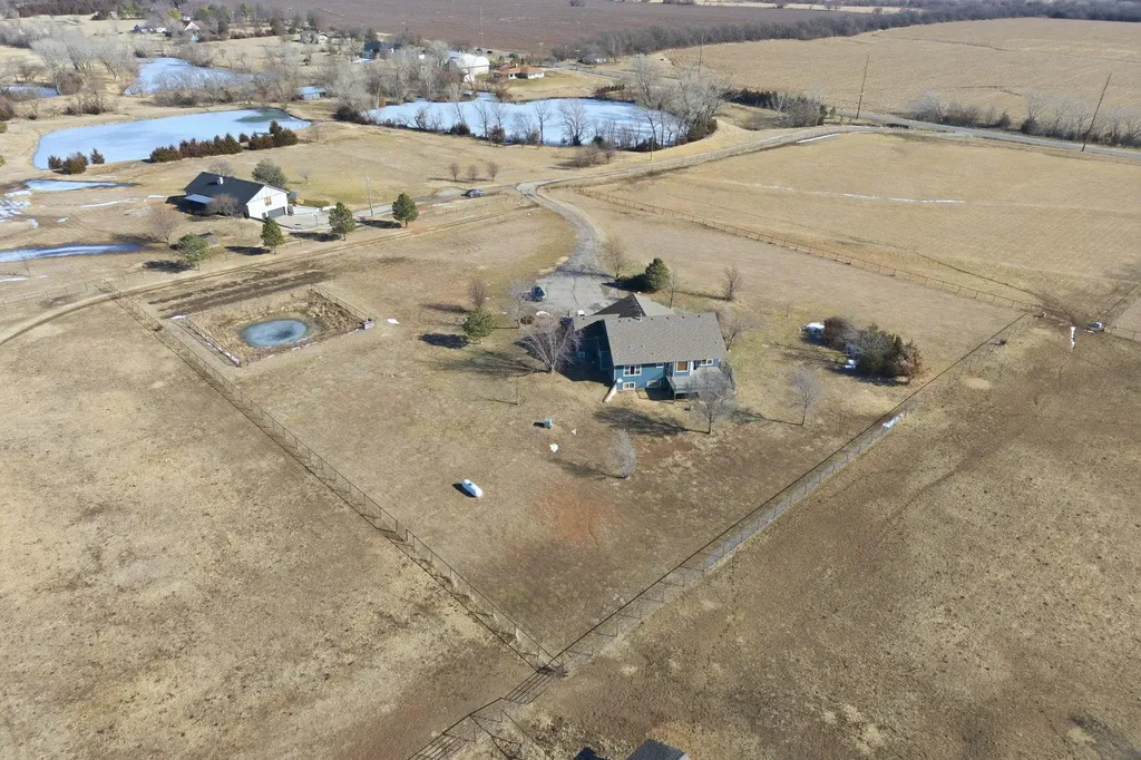 4529 S Webb Road Derby KS 67037