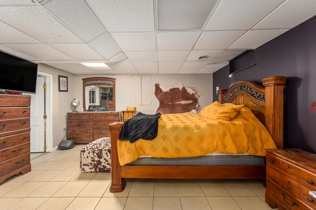 1403 N Webb Road Mulvane KS 67110