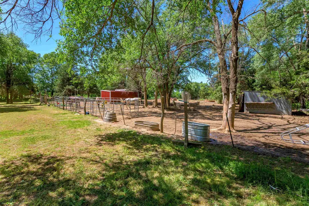 1403 N Webb Road Mulvane KS 67110