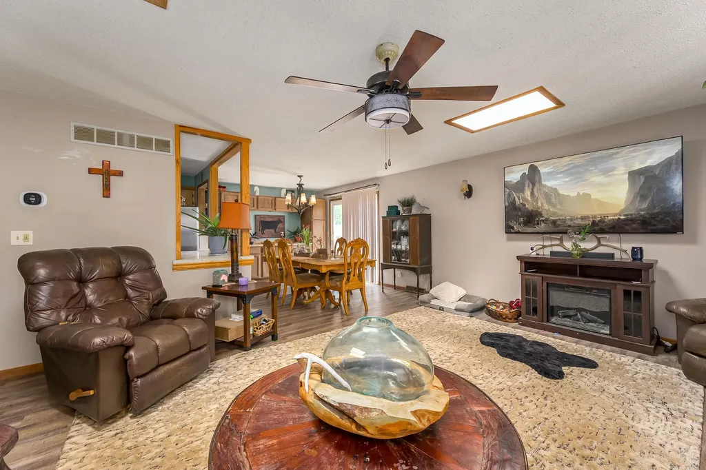 1403 N Webb Road Mulvane KS 67110