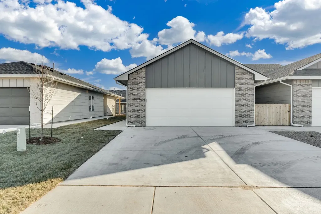 3006 N Westridge Drive Wichita KS 67205