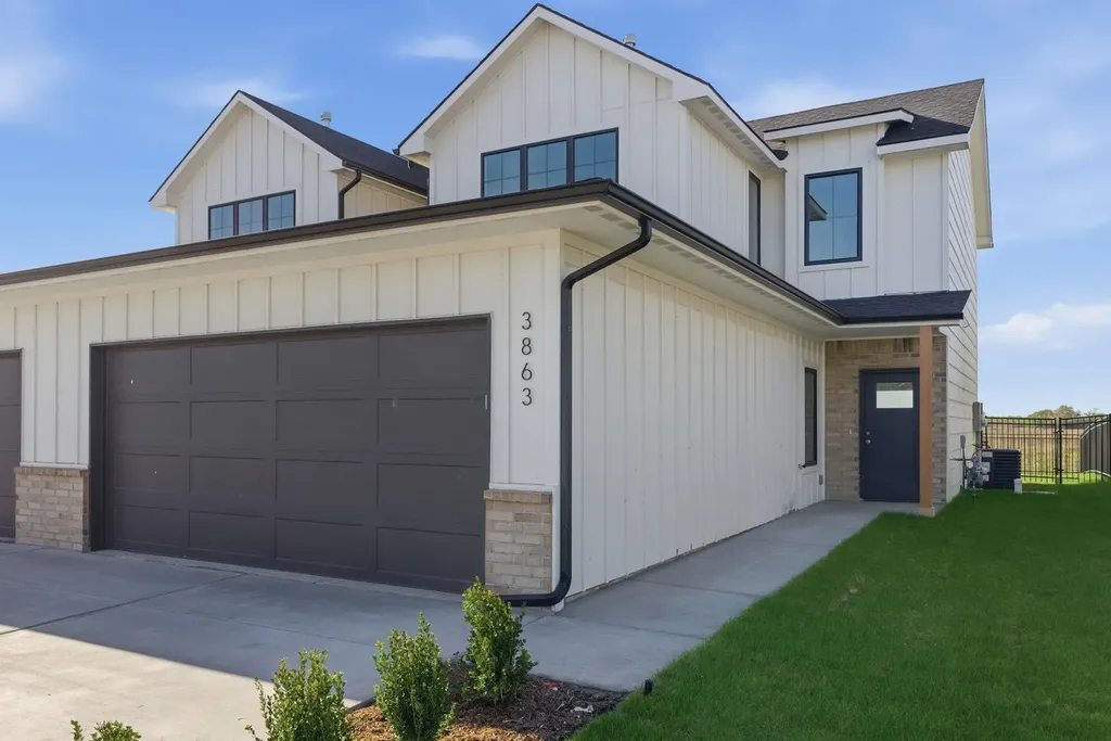 3507 W Longleaf Circle Wichita KS 67205