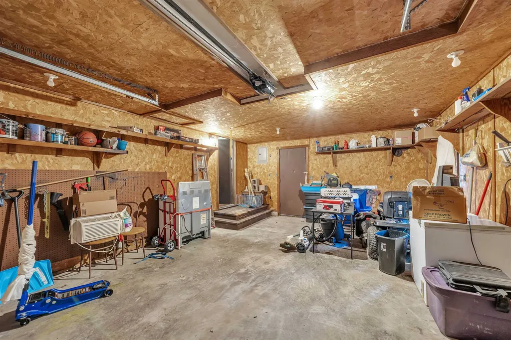 212 W 9th Street Harper KS 67058