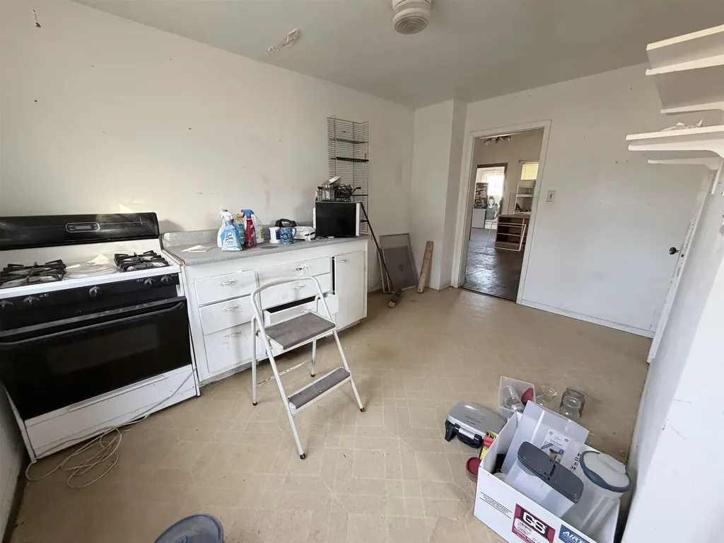 602 Menor Winfield KS 67156