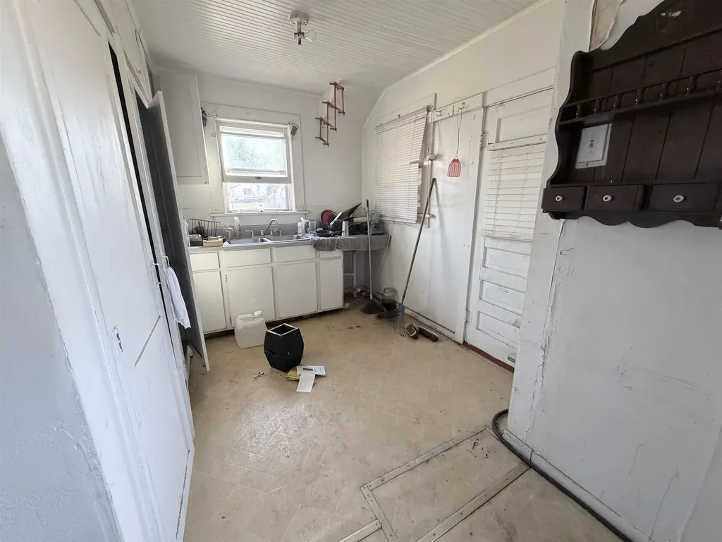602 Menor Winfield KS 67156