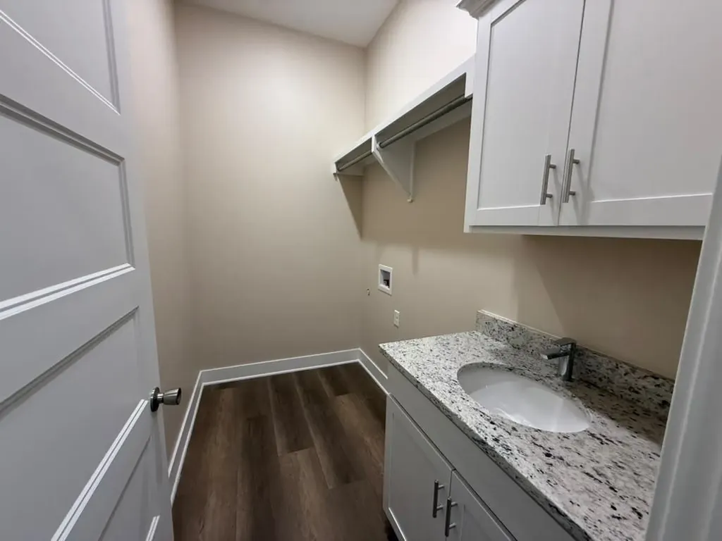 1530 E Appleton Street Valley Center KS 67147