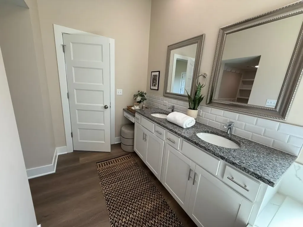 1530 E Appleton Street Valley Center KS 67147