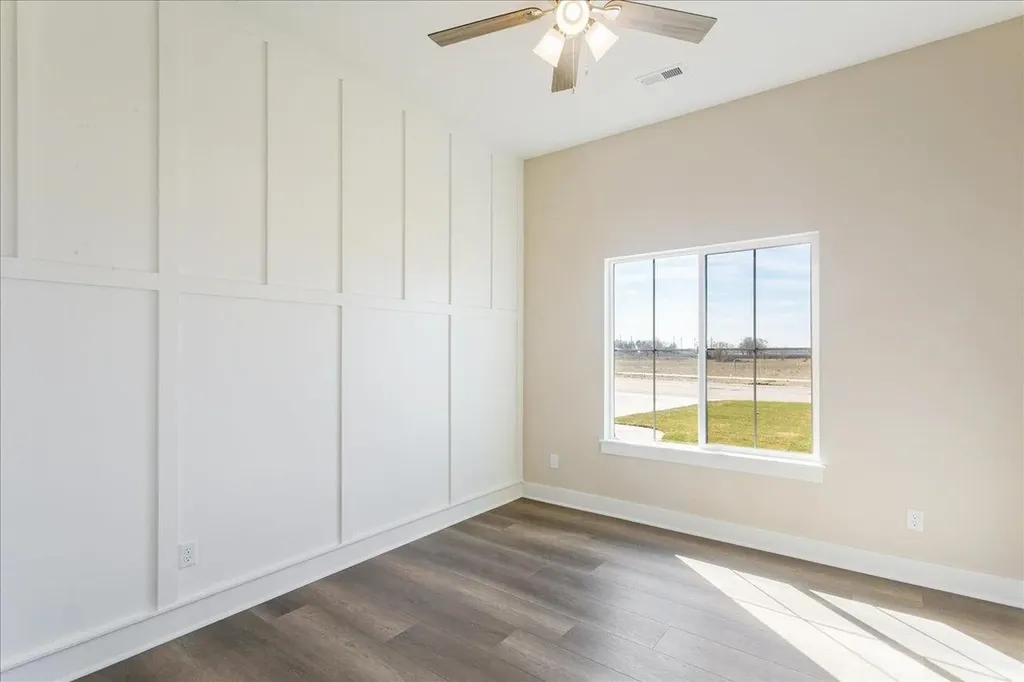 1530 E Appleton Street Valley Center KS 67147