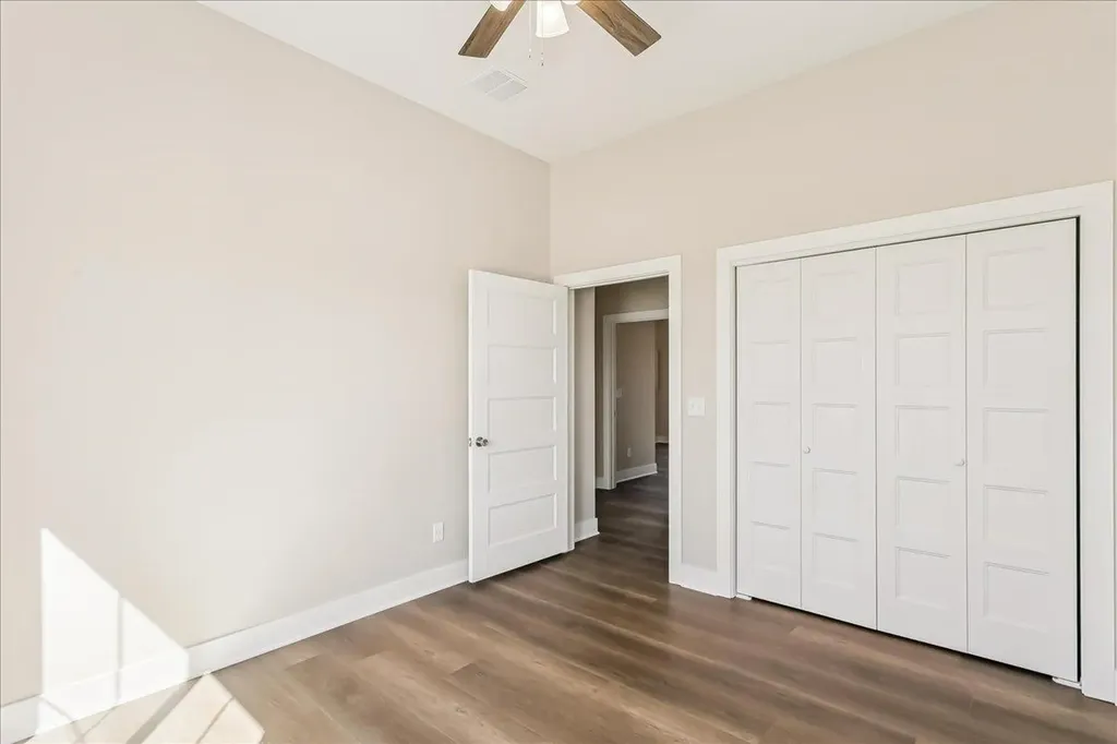 1530 E Appleton Street Valley Center KS 67147