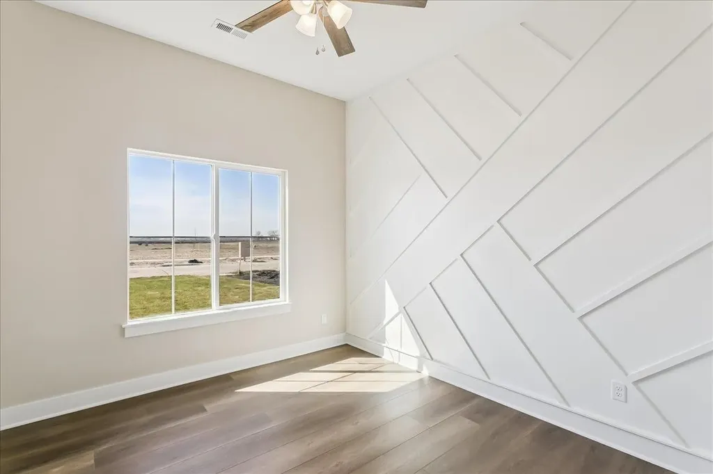 1530 E Appleton Street Valley Center KS 67147