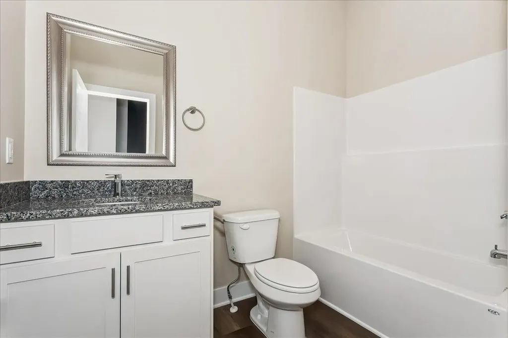 1530 E Appleton Street Valley Center KS 67147