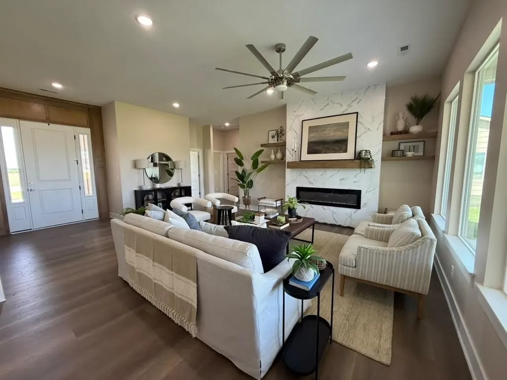 1530 E Appleton Street Valley Center KS 67147