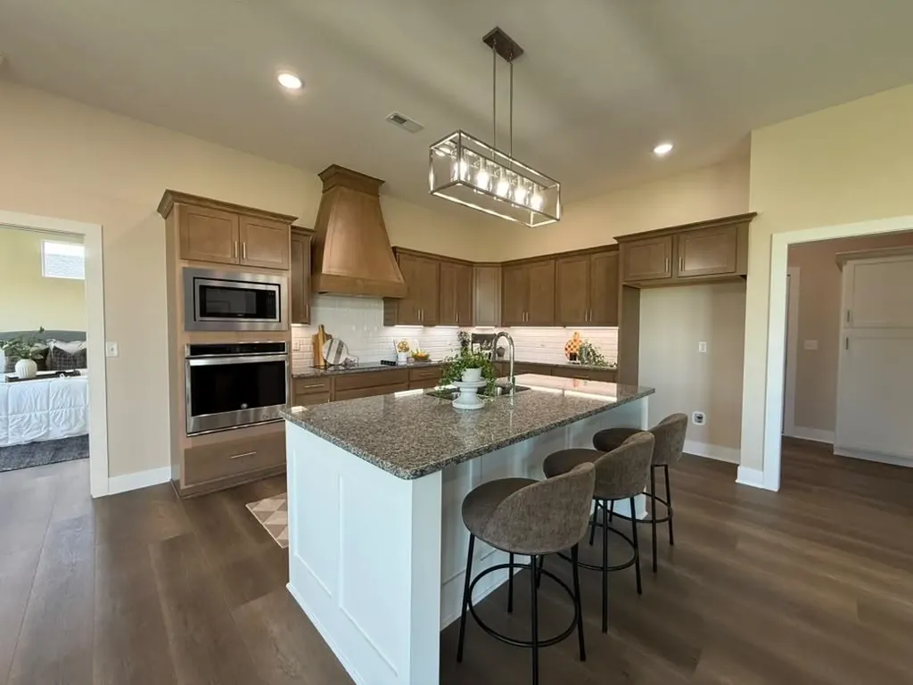 1530 E Appleton Street Valley Center KS 67147