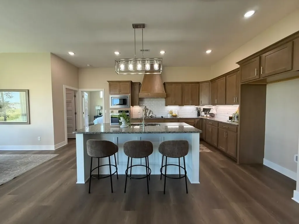 1530 E Appleton Street Valley Center KS 67147