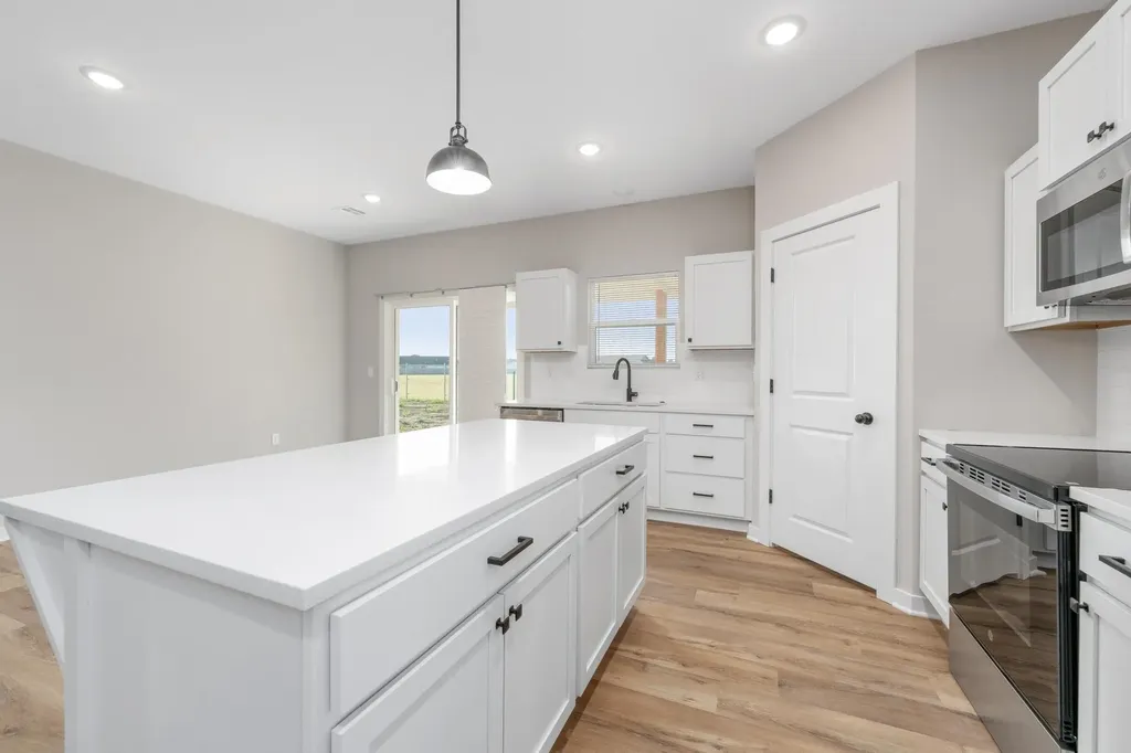 813 N Rainbow Lake Street Wichita KS 67235
