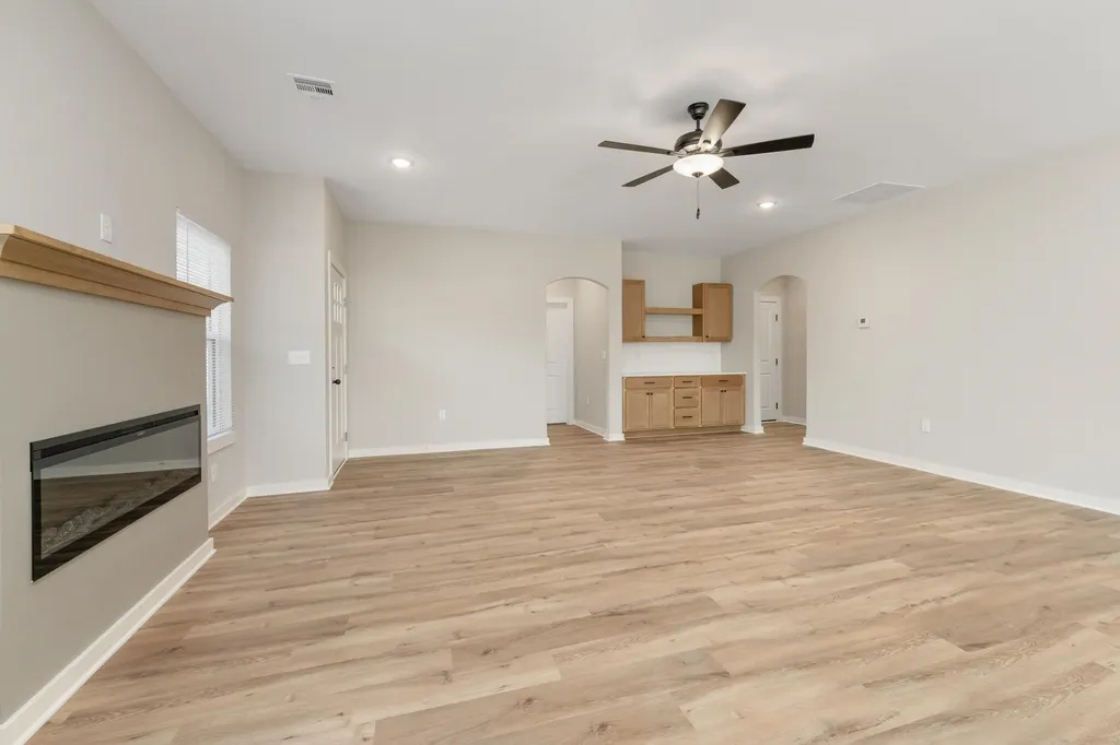 813 N Rainbow Lake Street Wichita KS 67235