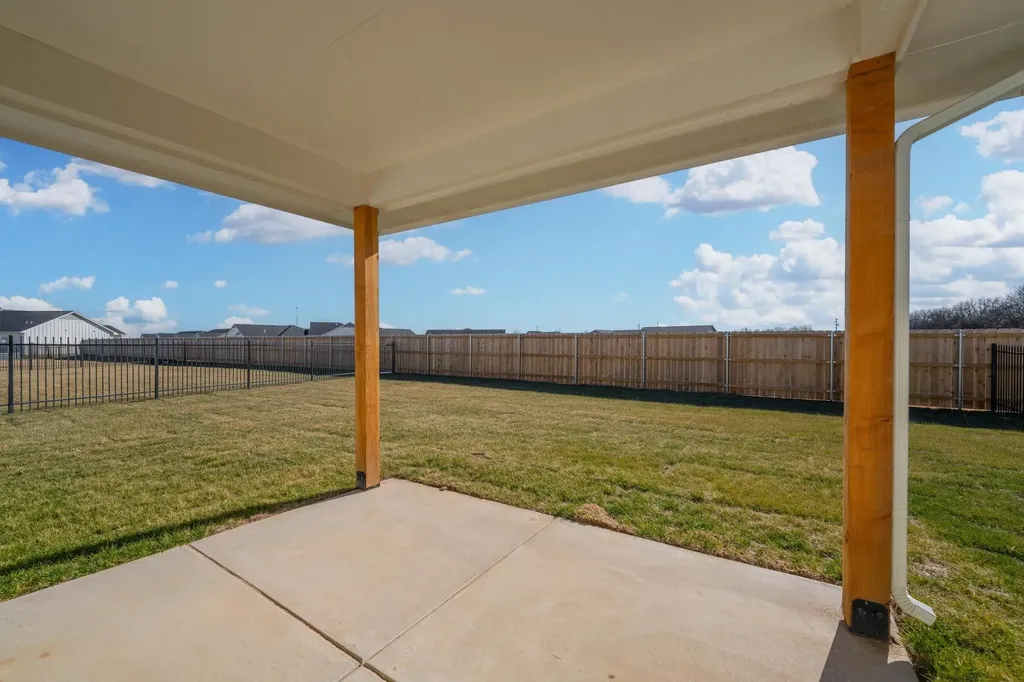 813 N Rainbow Lake Street Wichita KS 67235