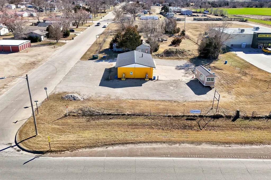 423 N Colorado Avenue Burrton KS 67020