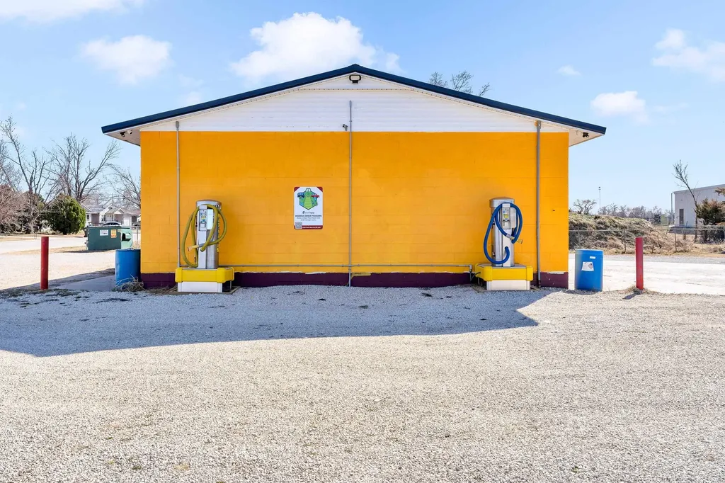 423 N Colorado Avenue Burrton KS 67020