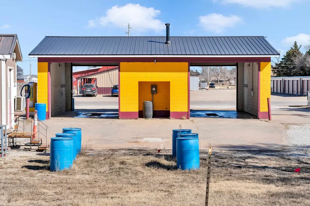 423 N Colorado Avenue Burrton KS 67020