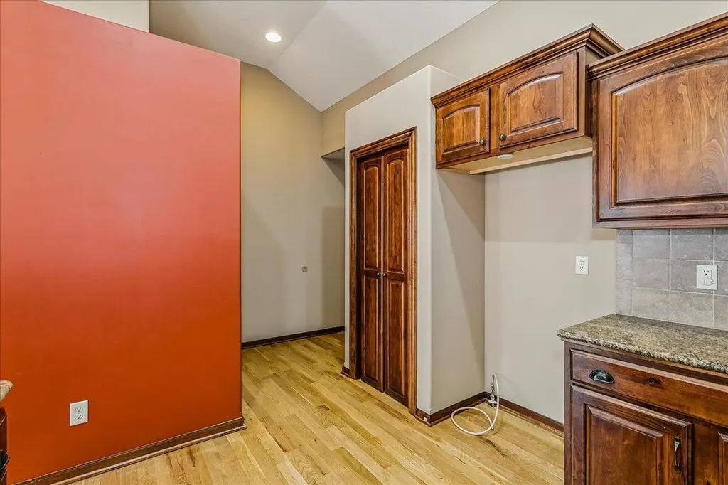 2407 N Flutter Lane Wichita KS 67228