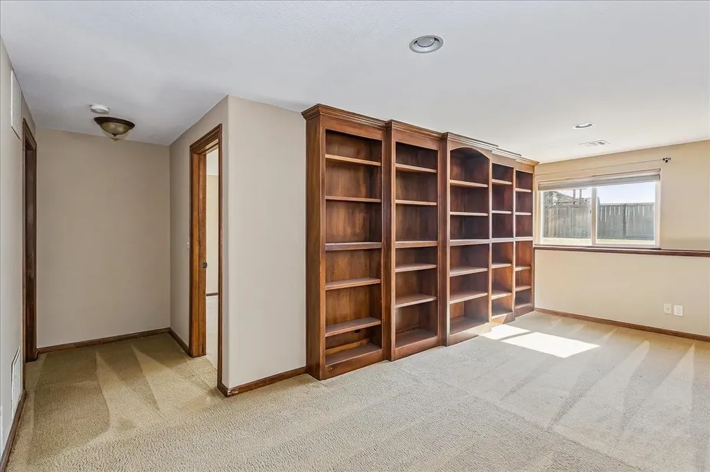 2407 N Flutter Lane Wichita KS 67228