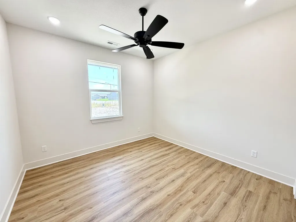 5400 N Toben Court Bel Aire KS 67226