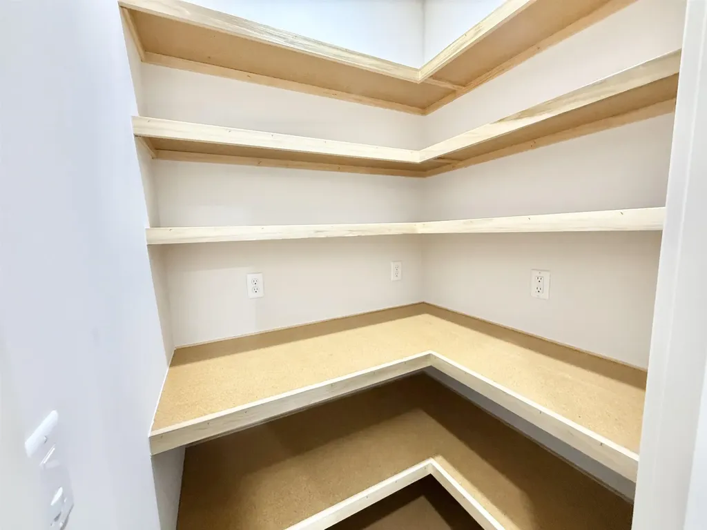 5400 N Toben Court Bel Aire KS 67226