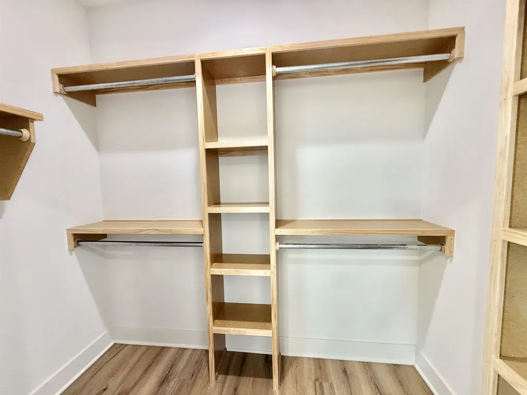 5400 N Toben Court Bel Aire KS 67226