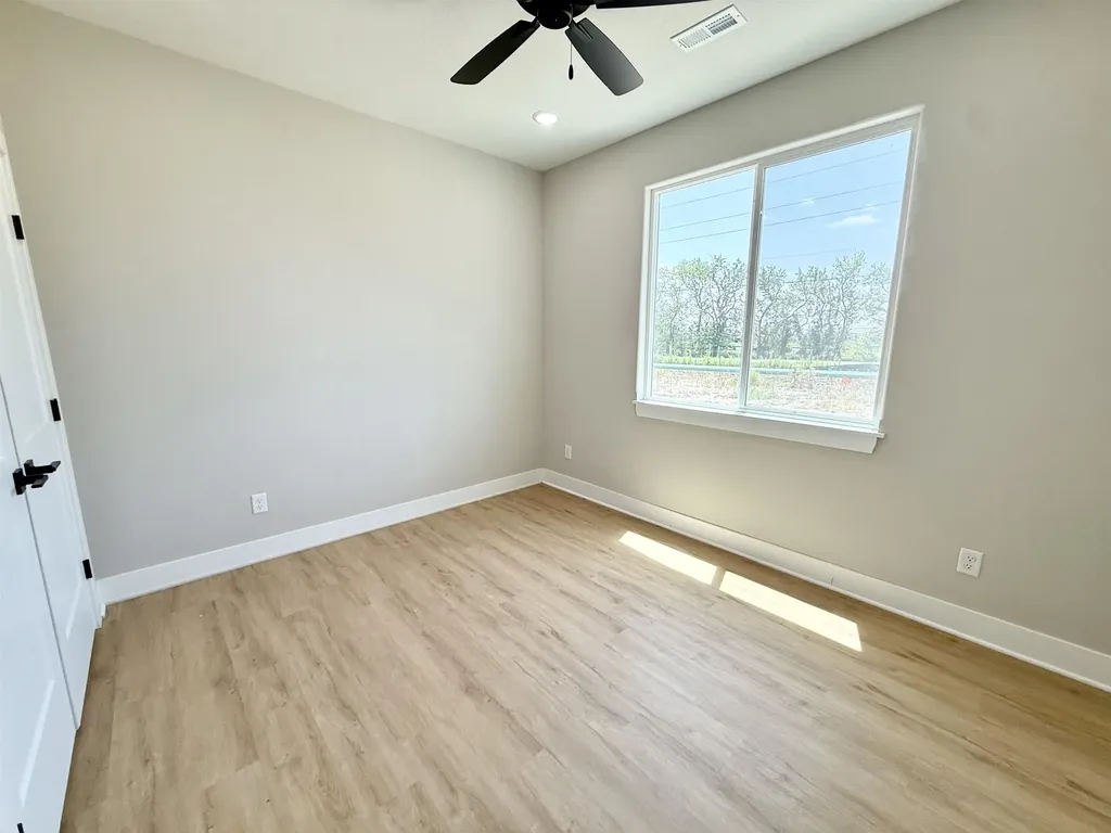 5404 N Toben Court Bel Aire KS 67226