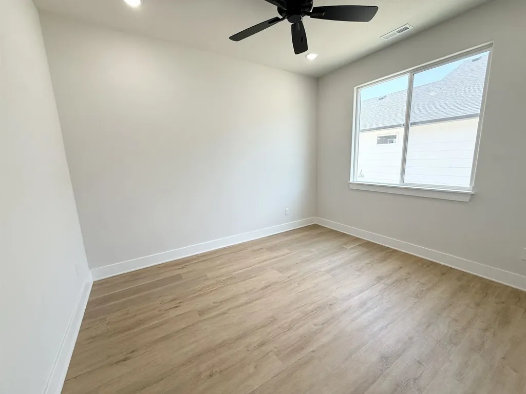 5404 N Toben Court Bel Aire KS 67226